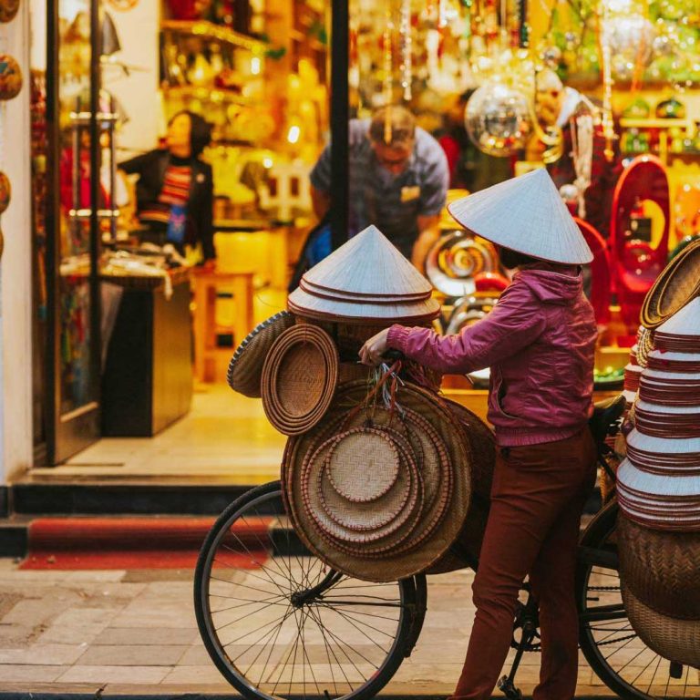 تور گروهی ویتنام | 20 آذر 1404